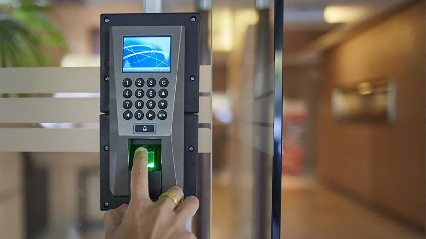 Máy Chấm Công F18 Có Tốt Không? Đánh Giá Chi Tiết Từ A-Z
